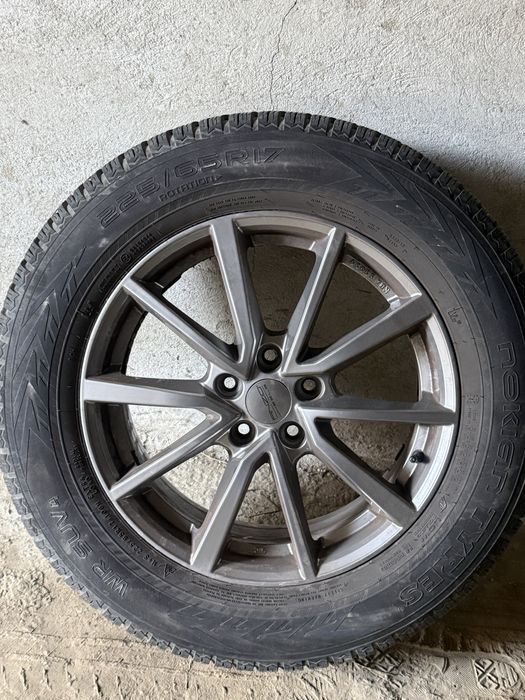 Set roti anvelope iarna Nokian 225/65/R17 Ford Kuga senzori presiune