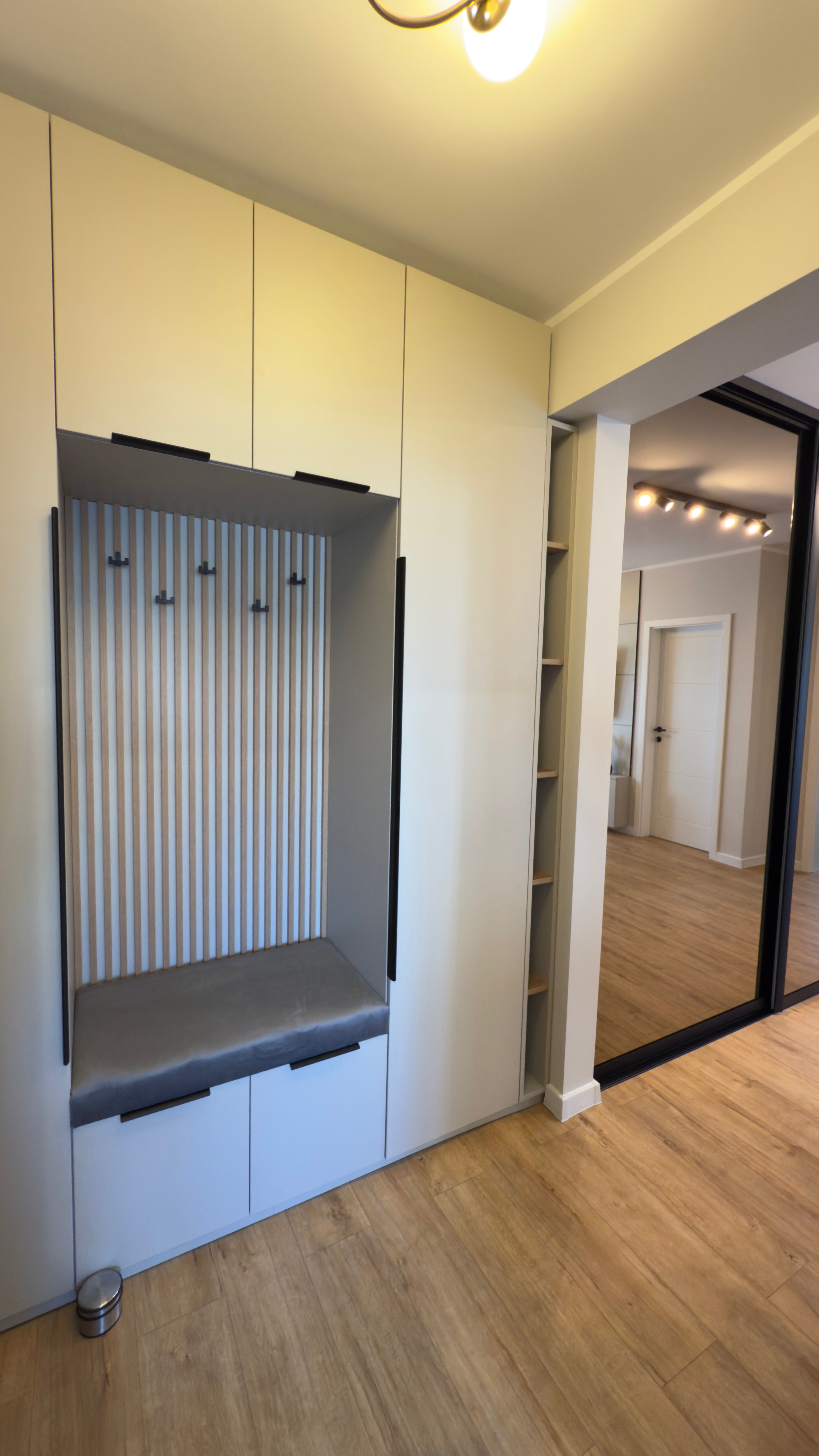 Apartament 2 camere, ultrafinisat, zona Terra, Floresti