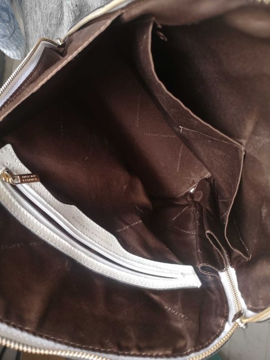 Бяла кожена раничка Tuscany leather дамска чанта употребявана