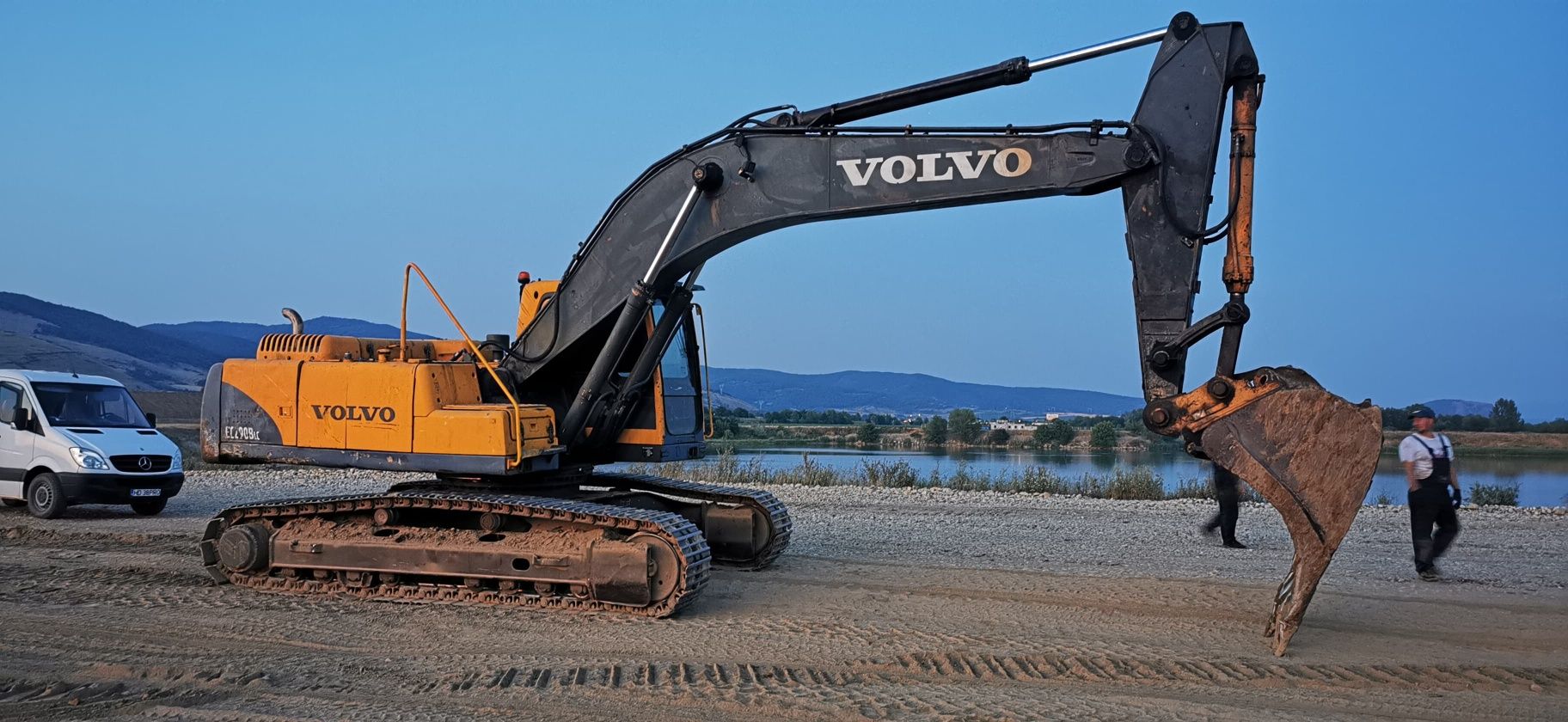 Excavator Volvo  ec290blc