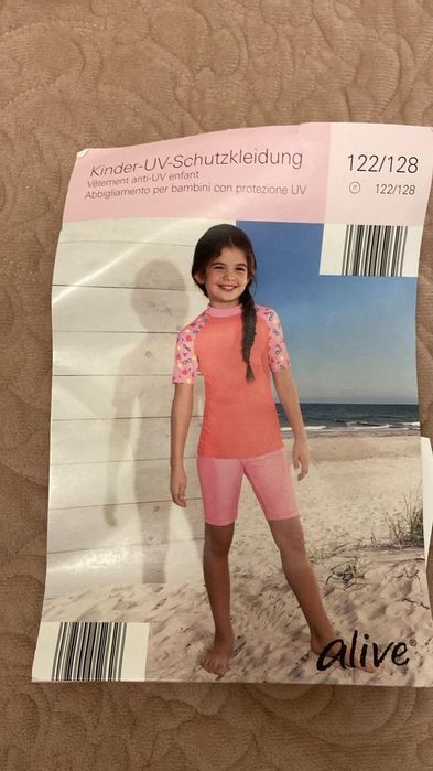 Продаю закрытые купальники, новые для девочек.