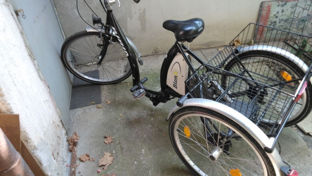 Електрическа триколка