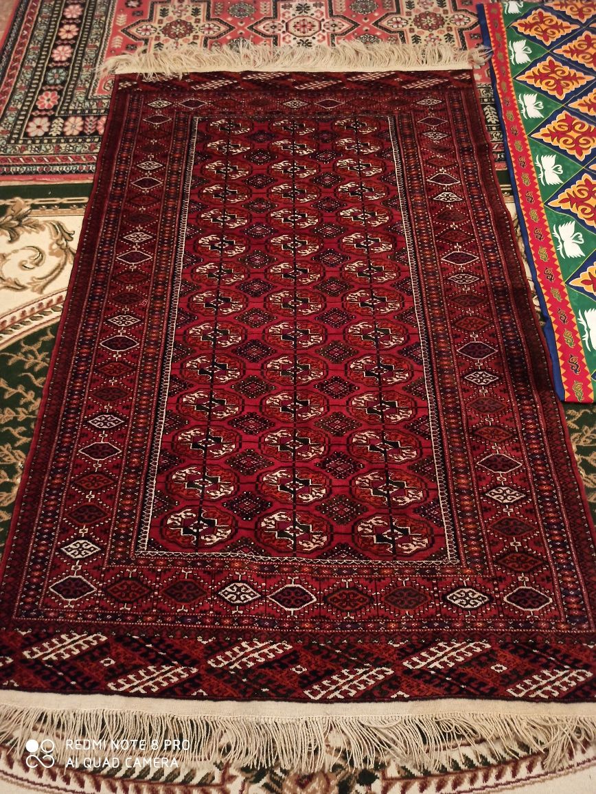 Туркменский красивый ковёр