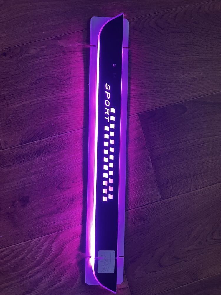 Praguri magnetice iluminate