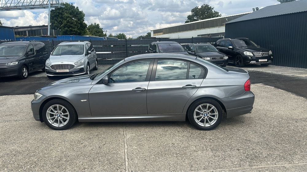 Bmw seria 3 318i e90 benzina