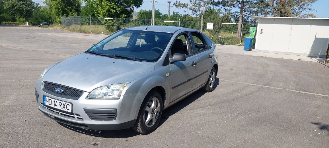 Ford Focus 1.6 benzină