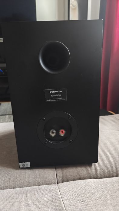 Boxe Dynaudio emit m20