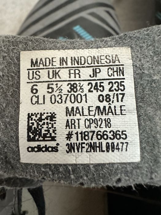 Футболни обувки Adidas стоножки