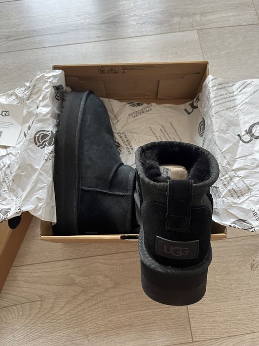 Ugg Mini Platform