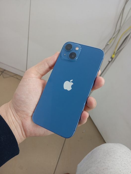 Айфон 13 в отличном состоянии