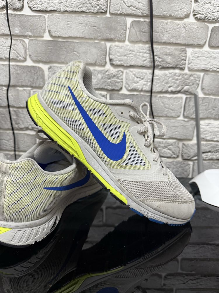 Оринальные кроссовки Nike