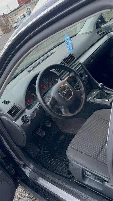 Vând Audi a4 B7 2007 2.0 diesel itp până în 23.10.2026 fiscal pe loc