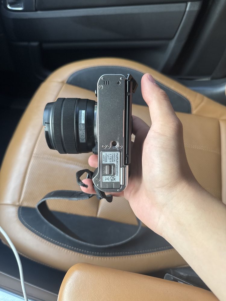 Camera FujiFilm X-T30-II cu obiectiv