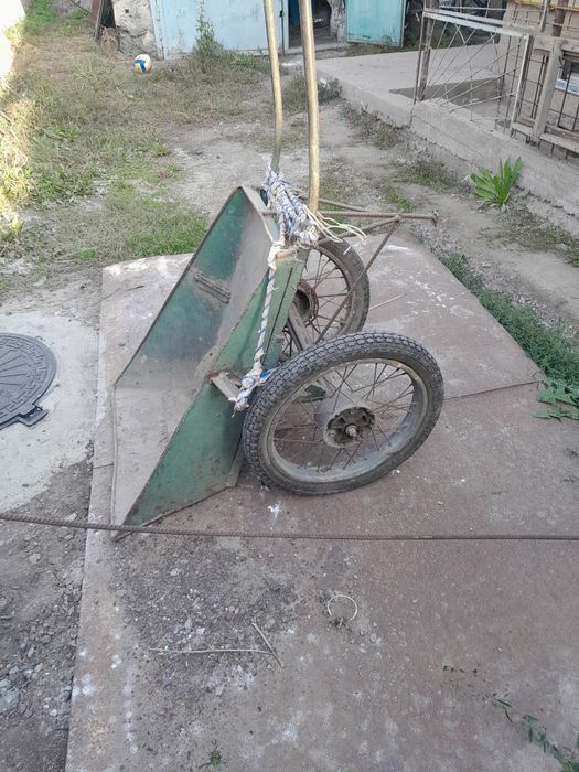 Тележки 2штуки садовые