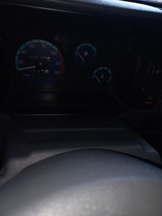 Дамас срочна сотилади кам юрган.