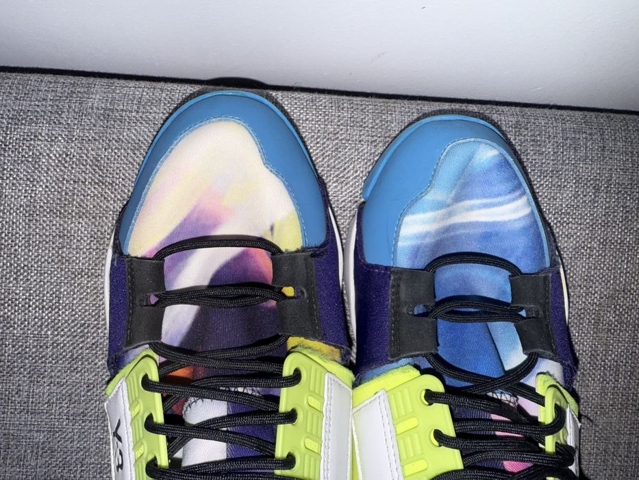 Y3 numarul 37  model deosebit