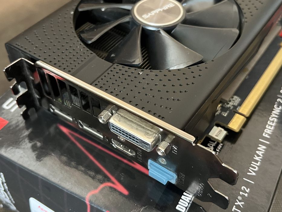 Видео карта Radeon RX 580 - НЕРАБОТЕЩА!!!