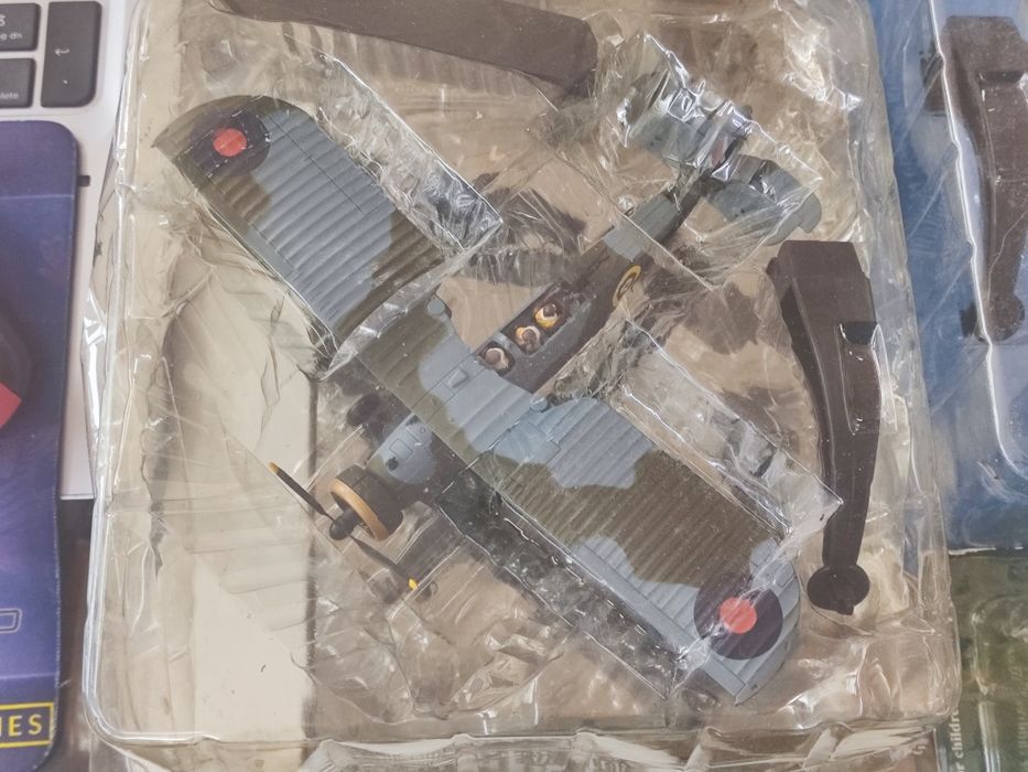 Метални макети на самолети Нови Amer