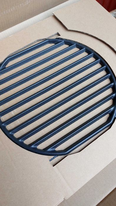 Чисто нова скара за газово барбекю Weber