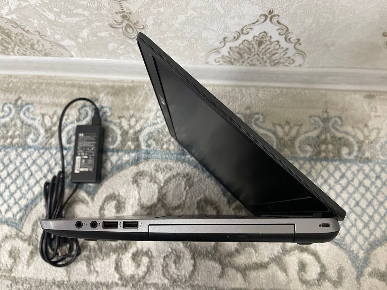 Продам ноутбук Hp ProBook 470 G0

Экран 17.3" HD LED
Процессор Intel C