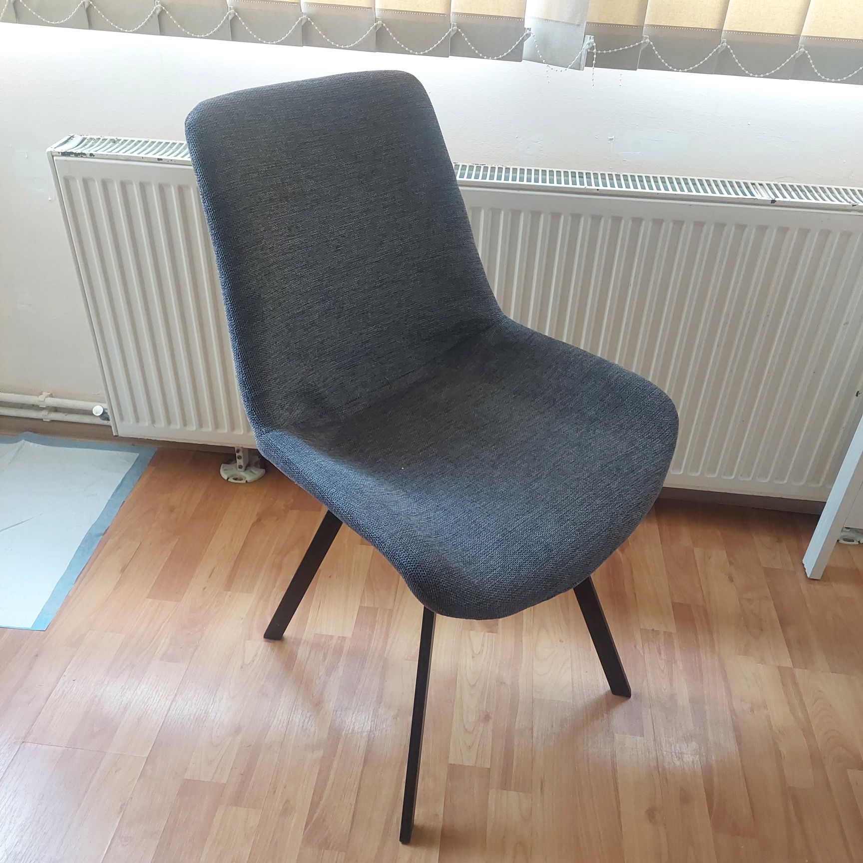 Birou cu scaun  pentru copii