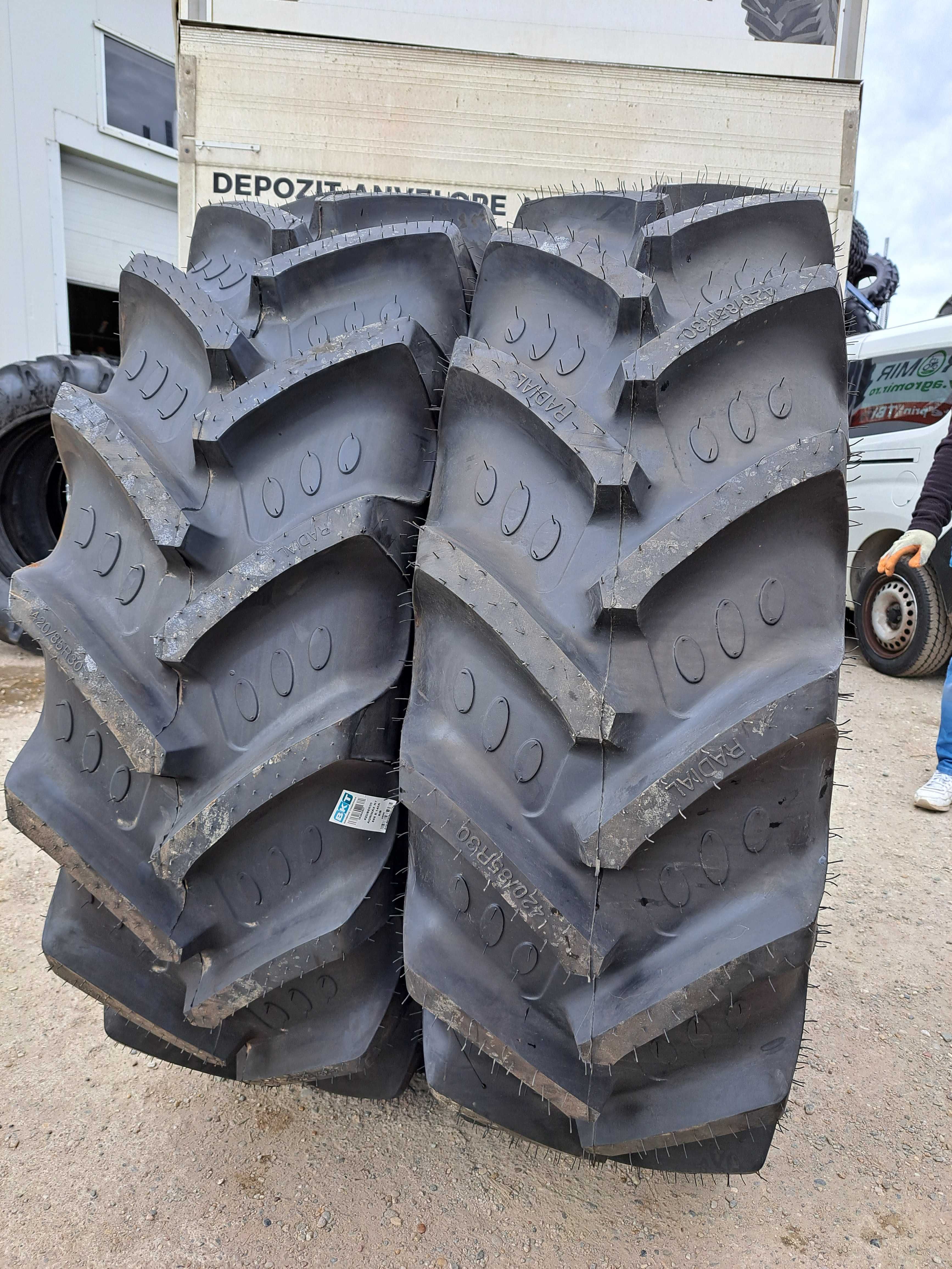 420/85R30 marca BKT AGRIMAX anvelope noi 16.9R30 cauciucuri radiale