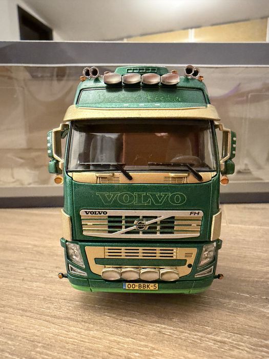 Macheta camion Volvo FH WSI 1/50