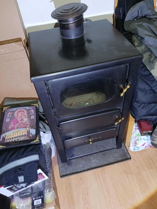 Продавам печка тип камина