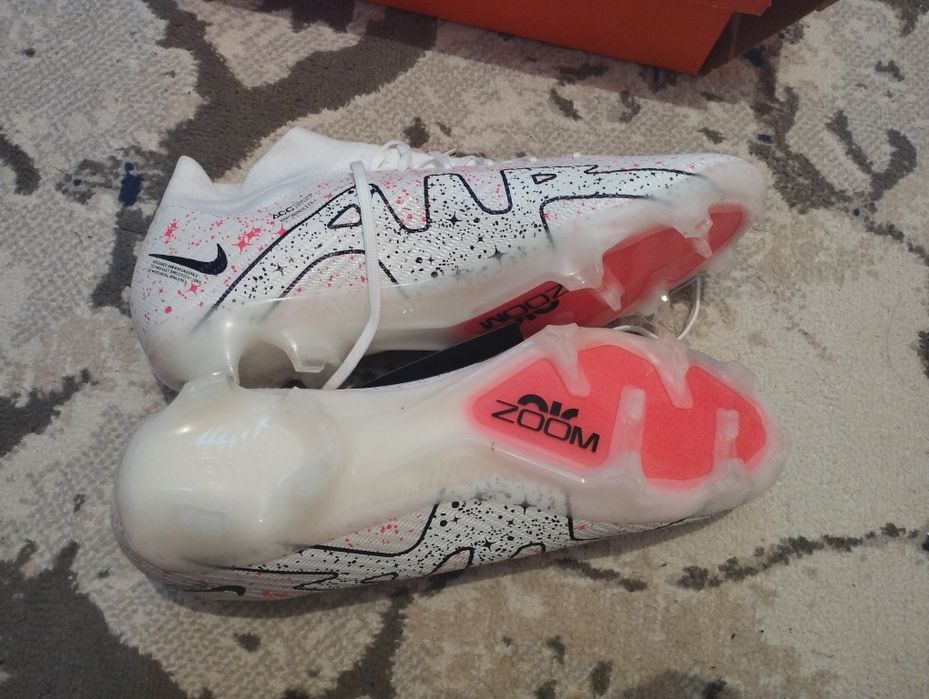 Футбольные бутсы