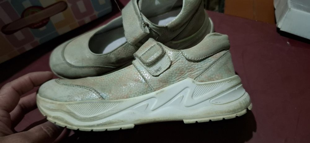 Продам обуви на девочку. Бренд ЗАРА.