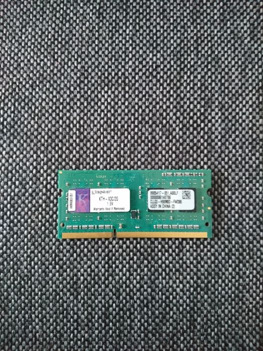 Memorie ram sodimm 2 GB DDR3 Kingston 1600 MHz - 20 lei