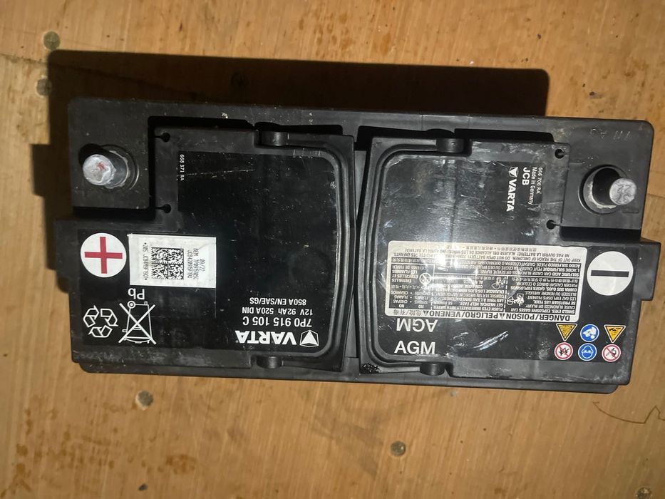 Baterie mașină Varta AMG