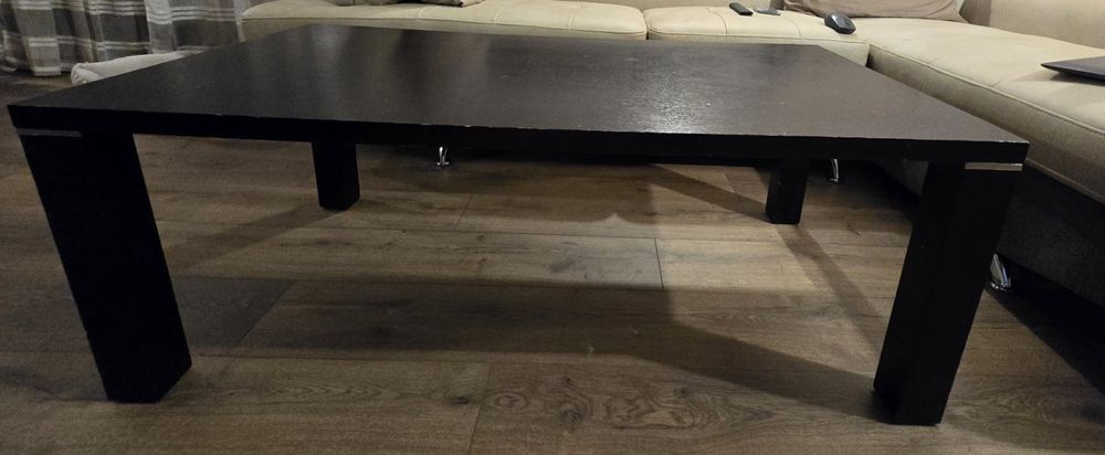 Холна маса в добро състояние