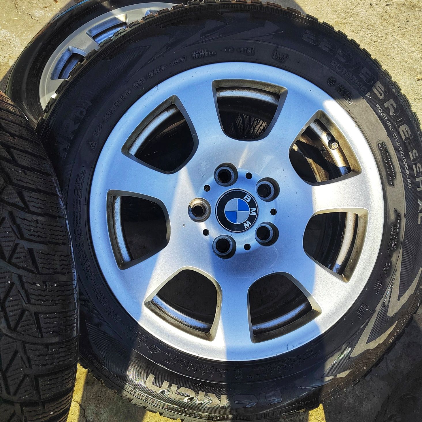 Зимни гуми NOKIAN 225/55/R16 dot3021