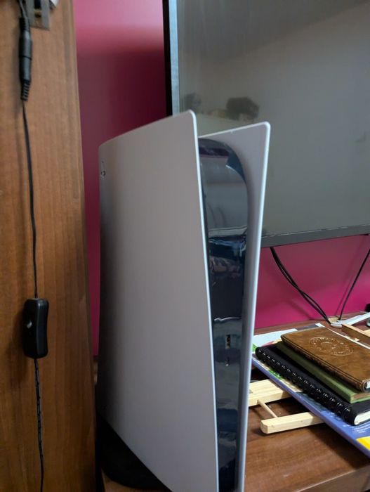 Ps5 1tb работи безупречно