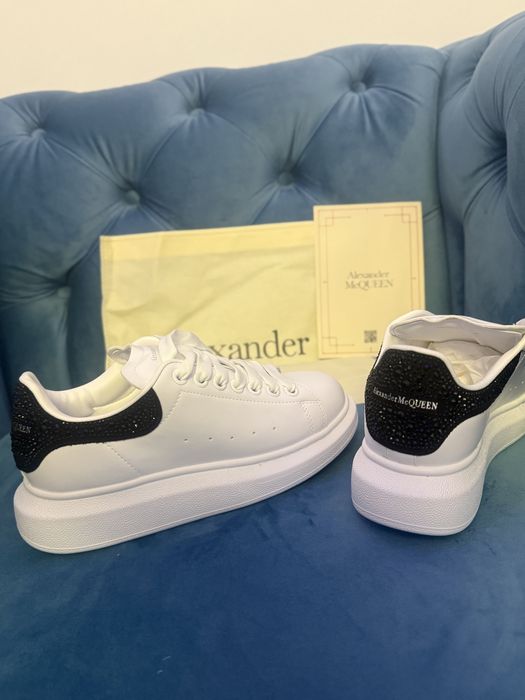 Adidasi Alexander McQueen+altele