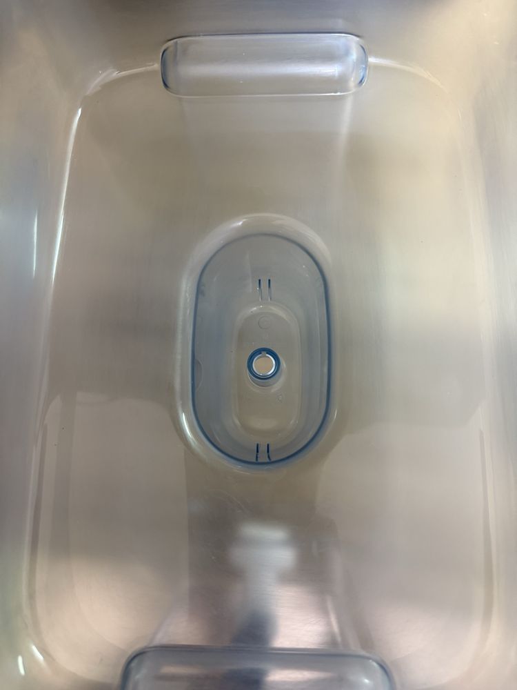 Филтриращ диспенсър за вода Brita