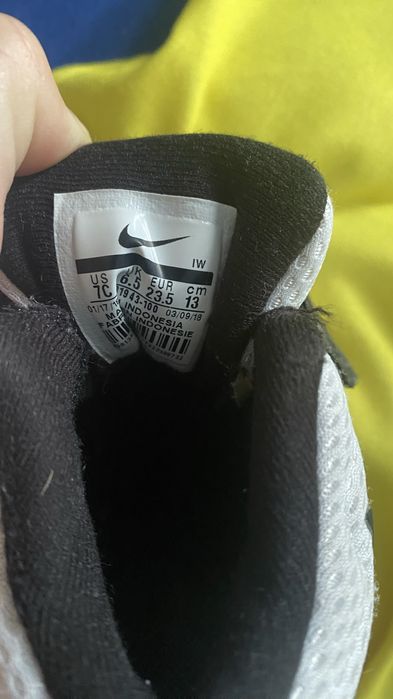 Încălțăminte Nike marimea 23,5