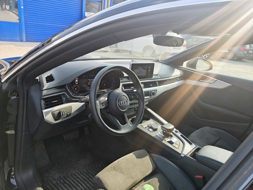 Audi A5         S line