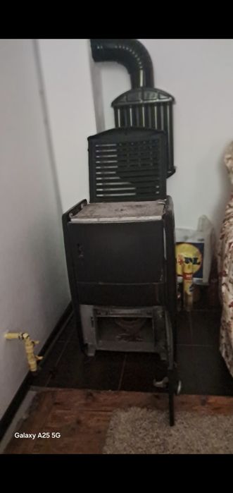 Semineu fonta pe gaz cu arzator
