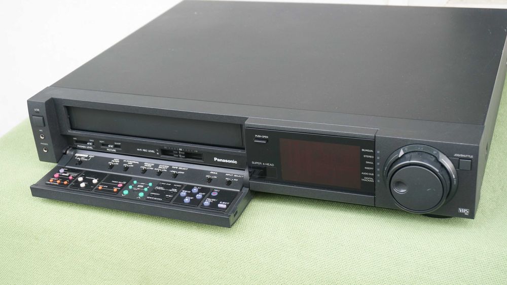 Video recorder VHS Panasonic NV-F75 stereo Hi-Fi DEFECT