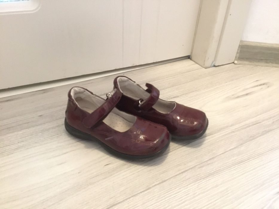 Rochita deosebita 2 ani. Pantofi asortati disponibili.