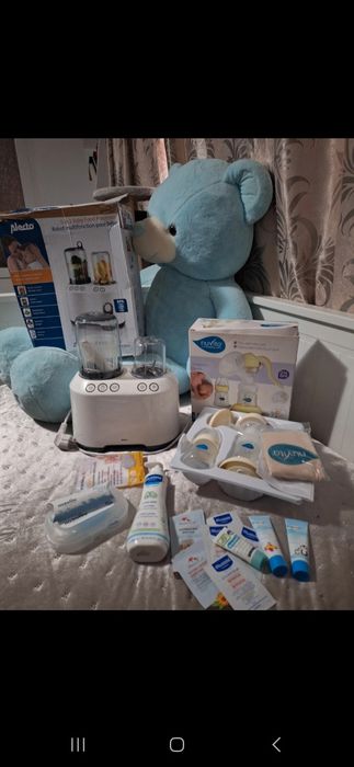 Robot multifuncțional pentru bebe și Pompa de san manuala