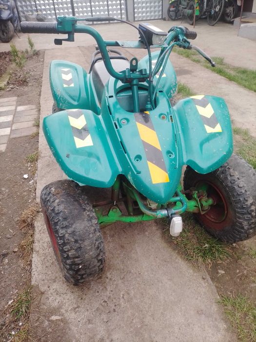 vând schimb honda Sky 49cc și ATV 49cc cu ATV de 125cc sau vând 2000 .