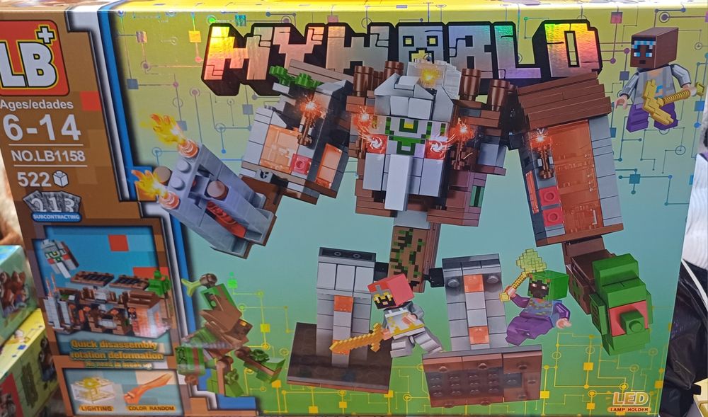 Майнкрафт конструктури различни видове