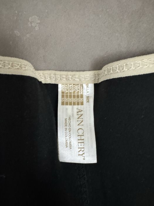 Ann cherry korseti Amerikaniki