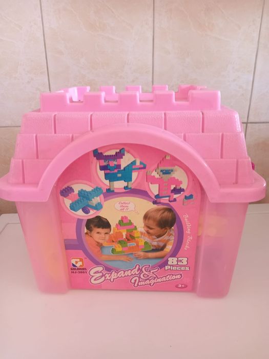 Детский набор конструктора в сундучке б/у