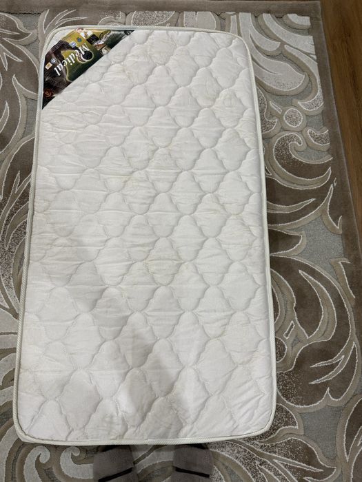 Продаю детский артопедический  матрас Италия