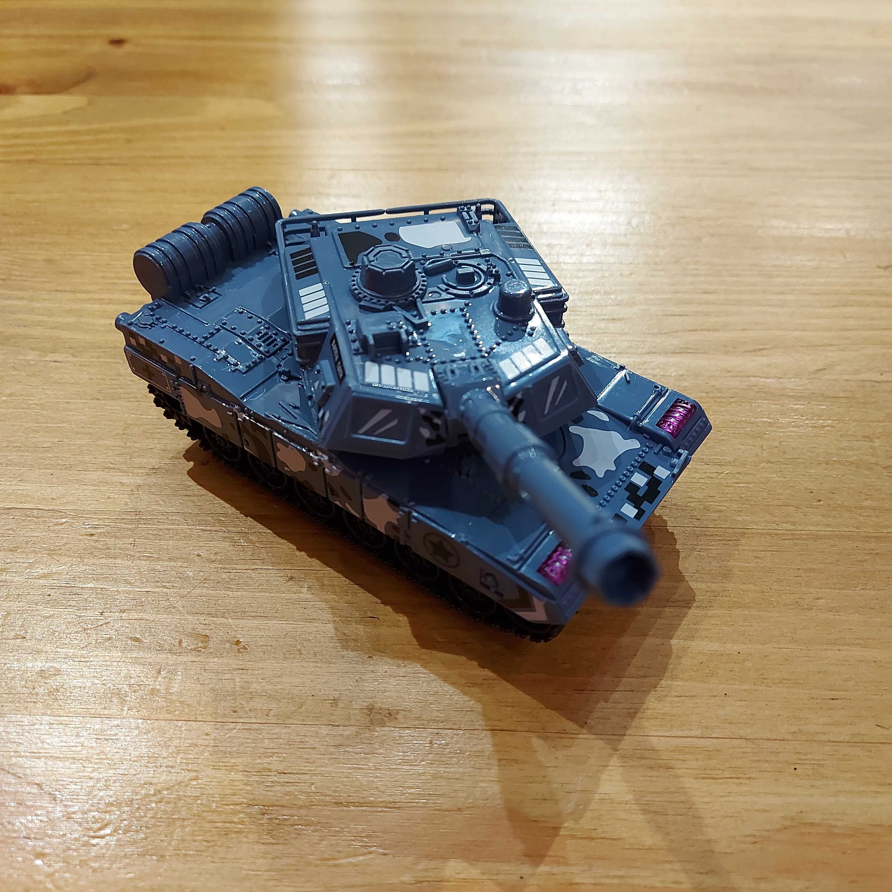 Боевой Танк "Battle Tank". Детская фрикционная игрушка на колесиках.