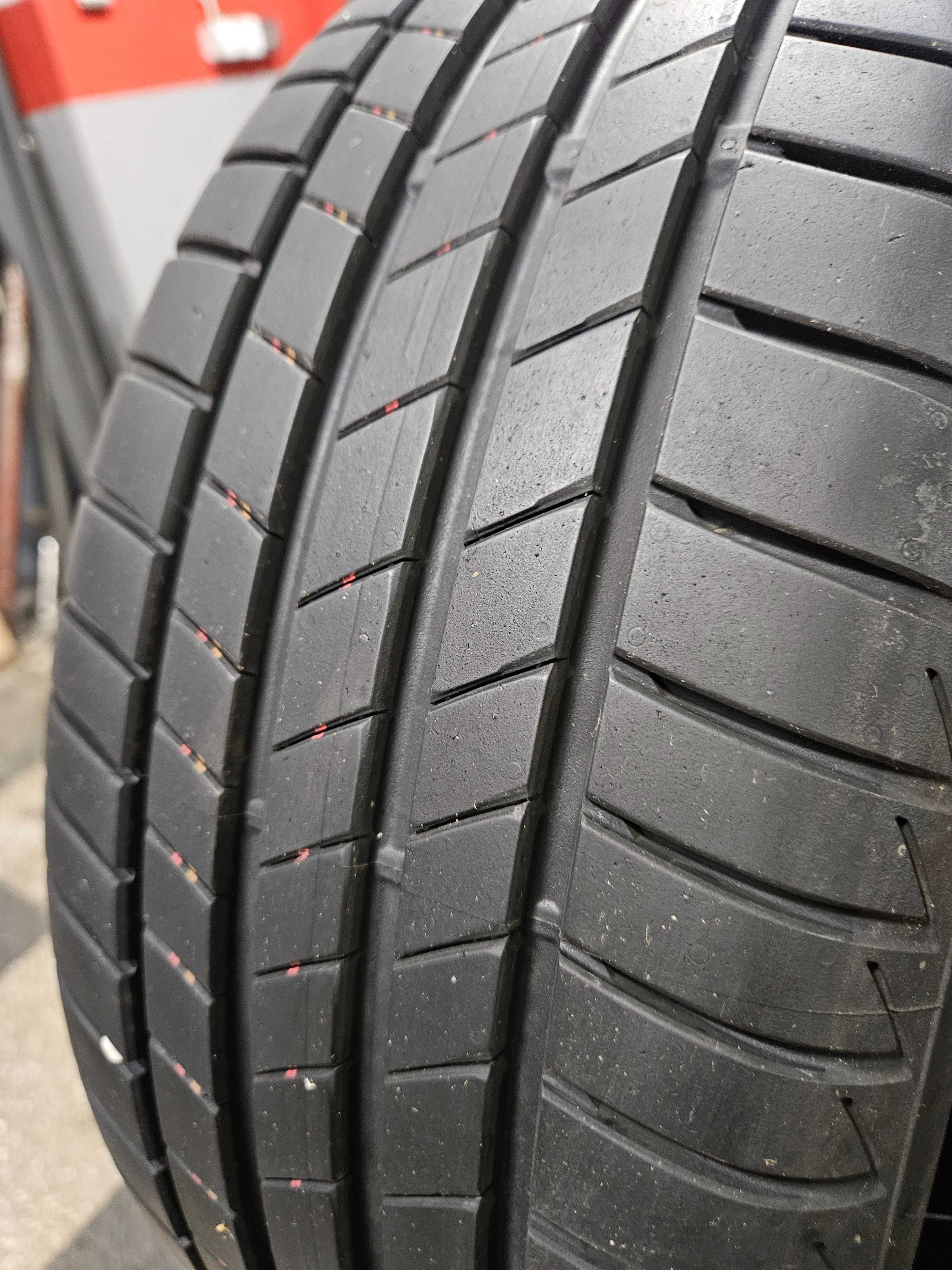 4бр 195/50/15 BRIDGESTONE 6,8мм грайфер дот:19г безплатен монтаж